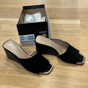 Alfani  black suede sandal with gold metal toe design, size 8